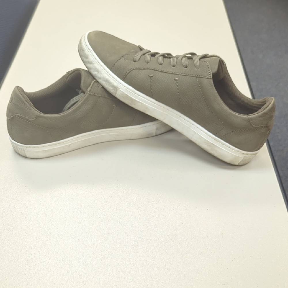 Men's Tan Sneakers